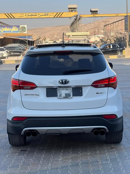 Hyundai Santa Fe 2013 - صورة 2