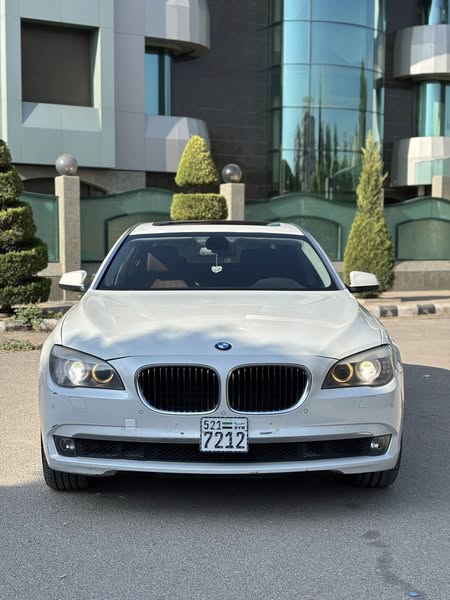 بي إم دبليو 740Li 2011 - صورة 2