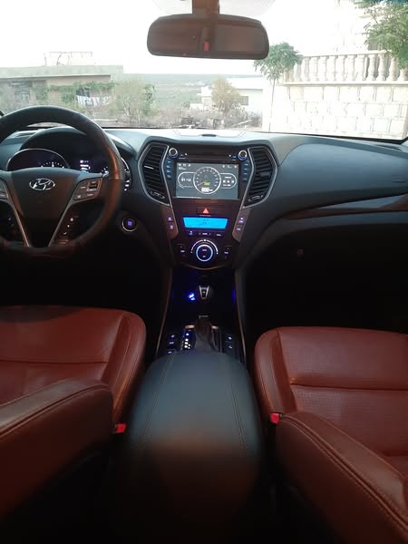 هيونداي سنتافيه 2013 - صورة 2