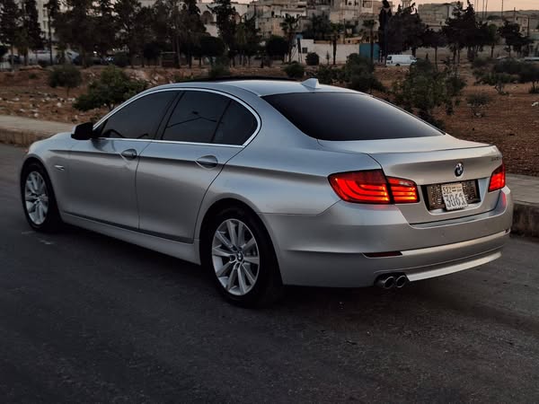 BMW 528i 2011 - صورة 3