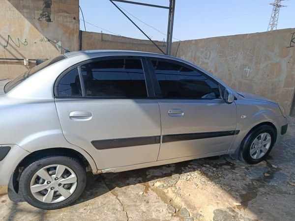 كيا ريو 2007 - صورة 5