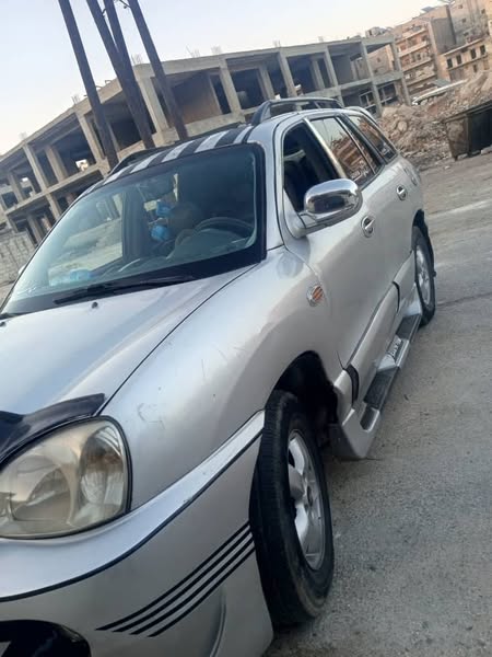 هيونداي سنتافي 2005 - صورة 5