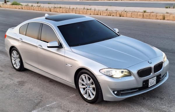 BMW 528i 2011 - صورة 3