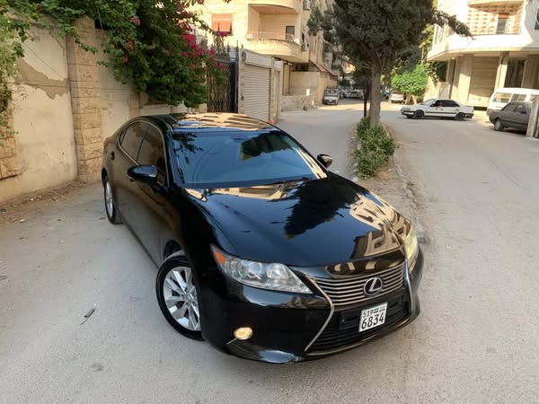 Lexus ES 300 2013 - صورة 5
