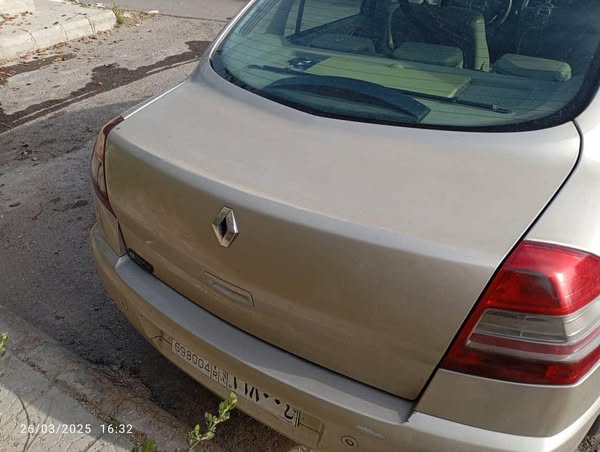 رينو ميغان 2009 - صورة 4