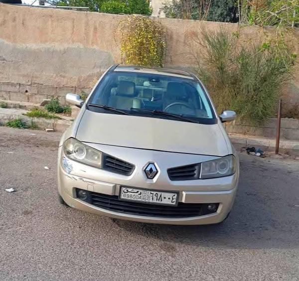رينو ميغان 2009 - صورة 1