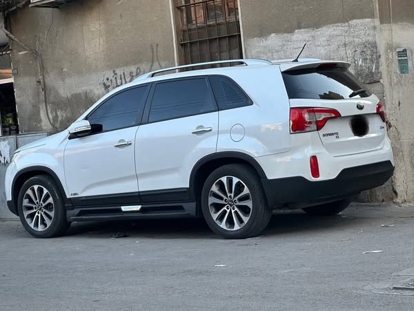 كيا سورينتو 2014 - صورة 3