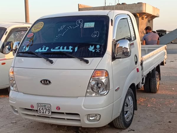 كيا بانجو 2011 - صورة 1