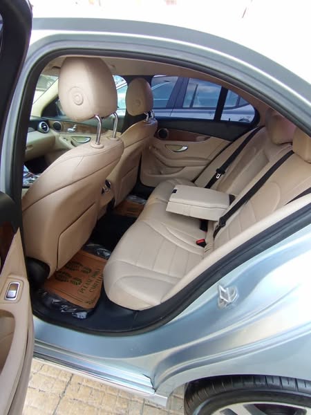 مرسيدس C300 2015 - صورة 3