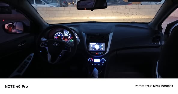 هونداي اكسنت 2012 - صورة 5