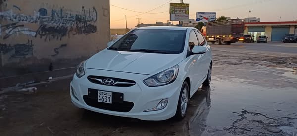 هونداي اكسنت 2012 - صورة 2