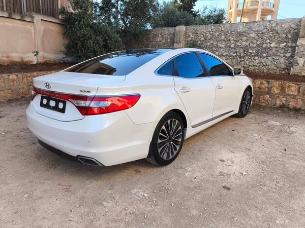 هيونداي ازيرا 2017 - صورة 3