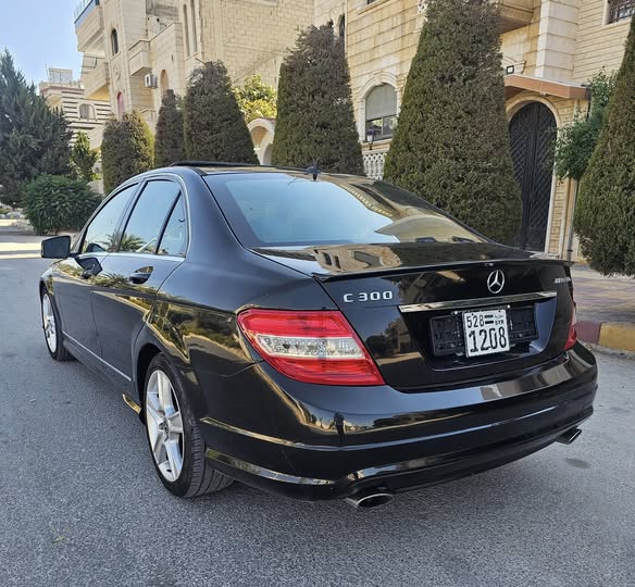 مرسيدس-بنز C300 2010 - صورة 5