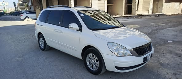 كيا كرنفال 2013 - صورة 5