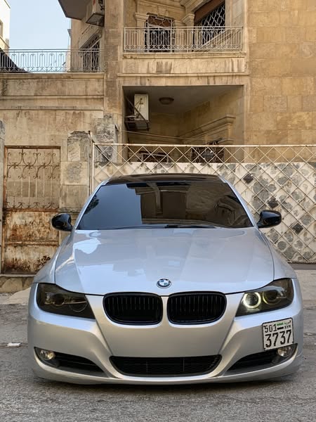 بي إم دبليو 328 2010 - صورة 4
