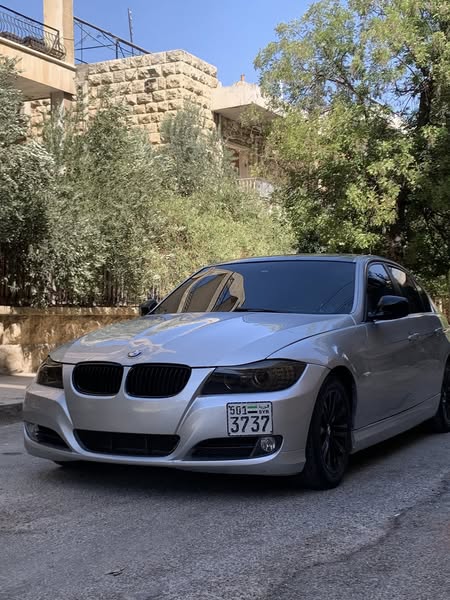 بي إم دبليو 328 2010 - صورة 5