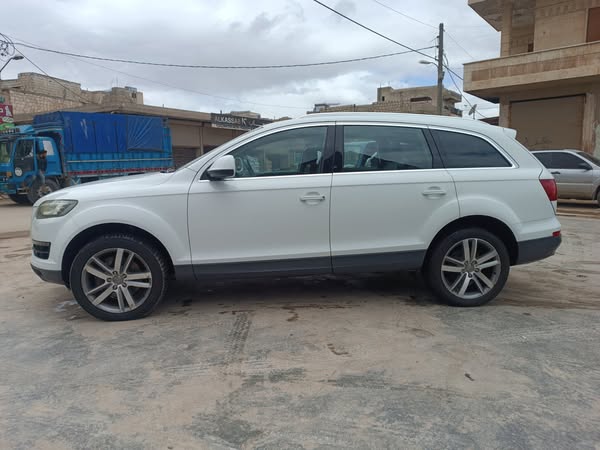 أودي Q7 2013 - صورة 1