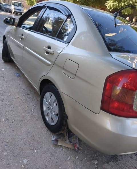هيونداي فيرنا 2006 - صورة 1