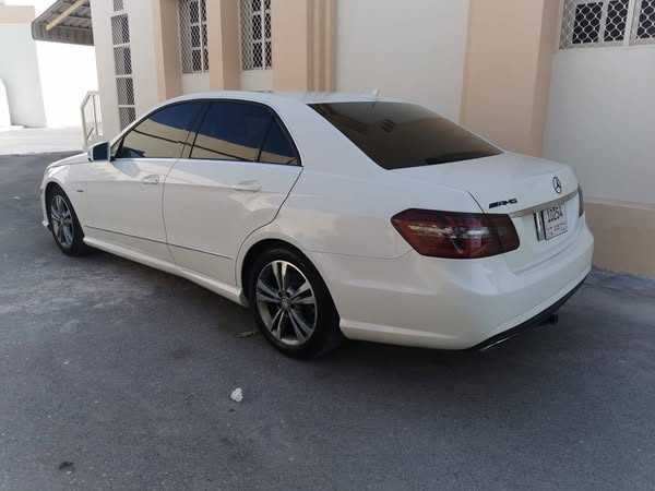 Mercedes-Benz E350 2012 - صورة 4