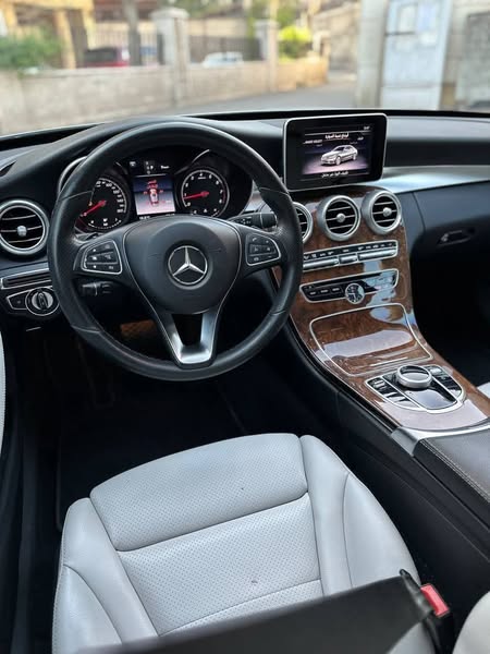 مرسيدس C300 2018 - صورة 2