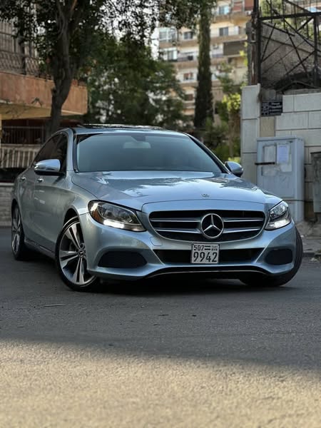 مرسيدس C300 2018 - صورة 1