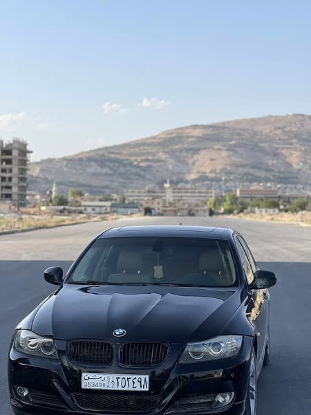 BMW 316i 2011 - صورة 1