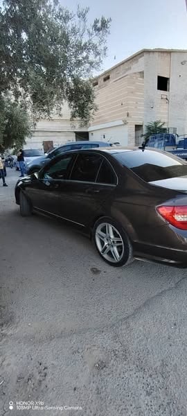 مارسيدس C200 2014 - صورة 2