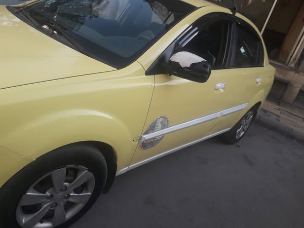 كيا ريو 2011 - صورة 5