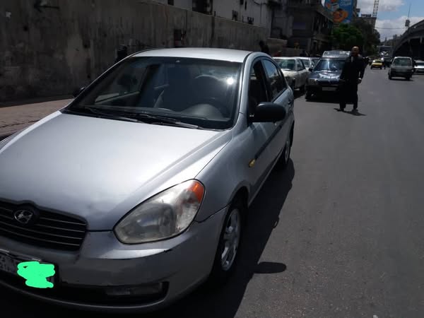 هيونداي فيرنا 2010 - صورة 3
