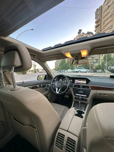 مرسيدس-بنز C250 2013 - صورة 4