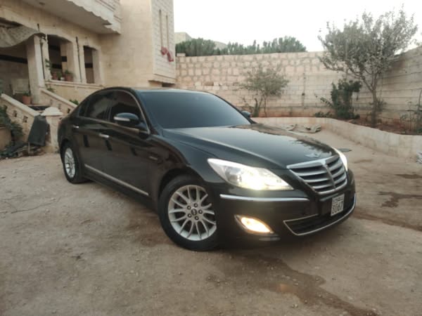 هونداي جينيسيس 2012 - صورة 1