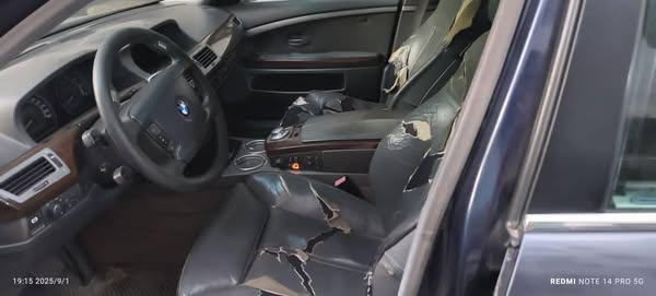 BMW 730Li 2004 - صورة 1