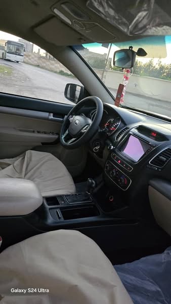 كيا سورنتو 2015 - صورة 5