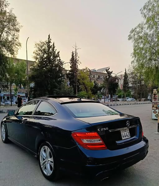 مرسيدس-بنز C250 2014 - صورة 1