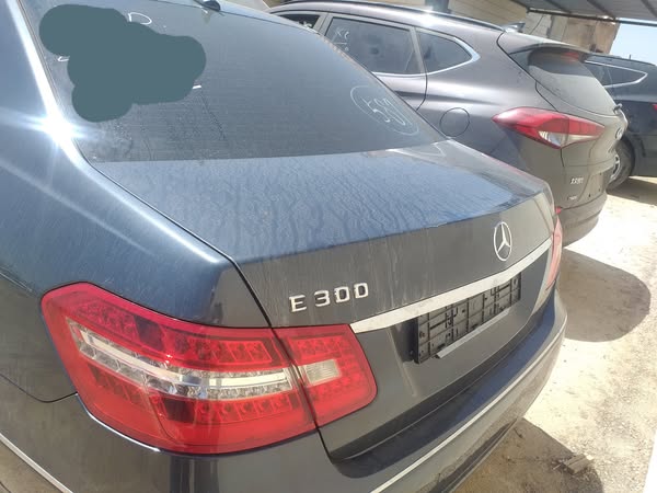 مرسيدس E300 2011 - صورة 2