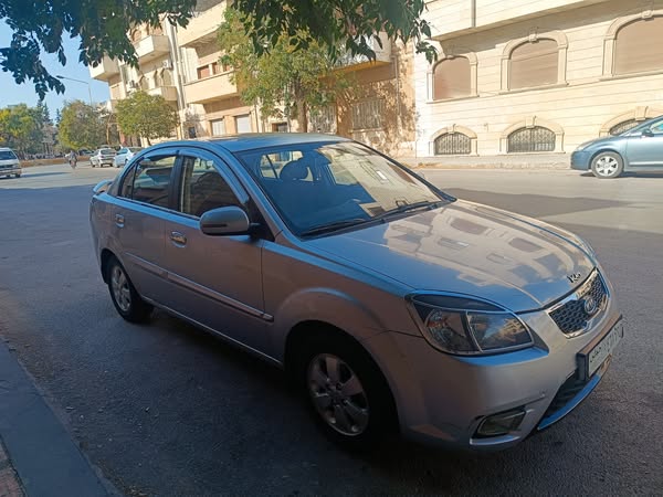 كيا ريو 2011 - صورة 3