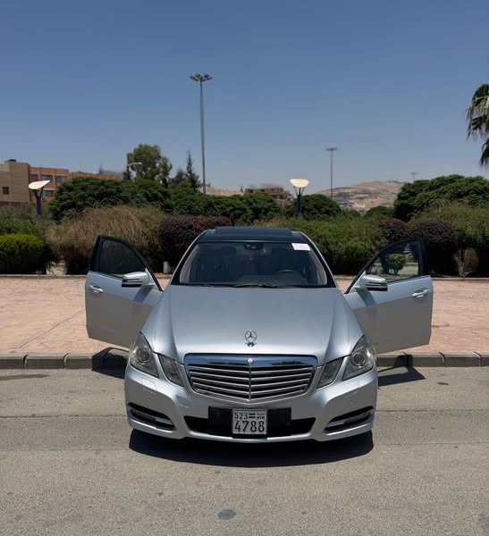 مارسيدس E250 2011 - صورة 1
