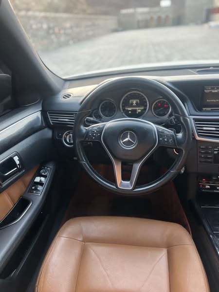 مرسيدس بنز E300 2013 - صورة 4