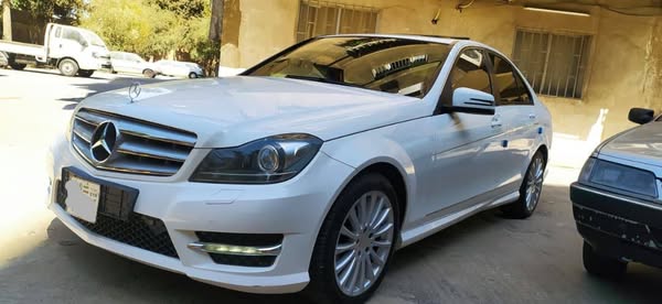 مرسيدس C-Class 2014 - صورة 1