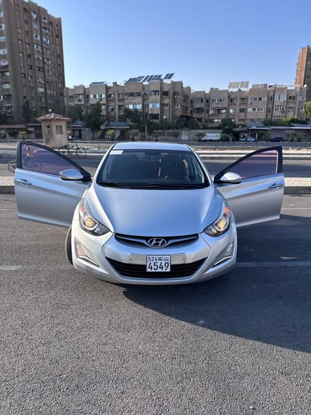 هيونداي افانتي 2015 - صورة 1