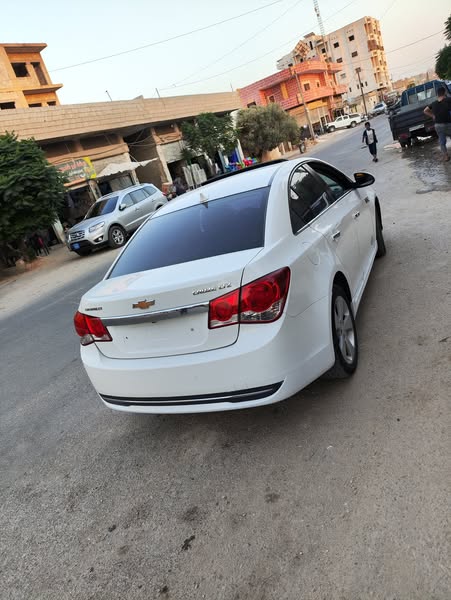 شفروليه كروز 2011 - صورة 5