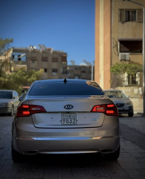 كيا كادينزا (K7) 2011 - صورة 2