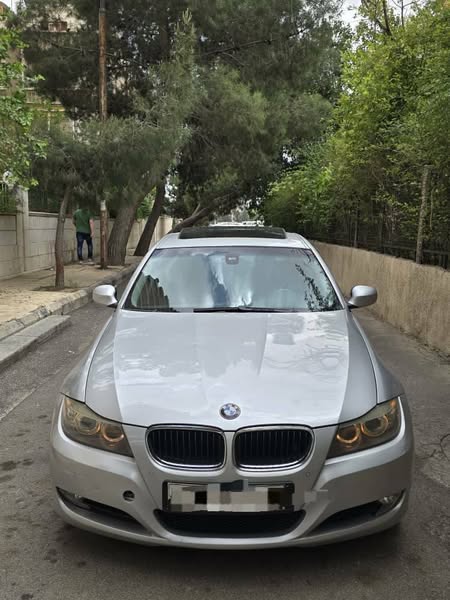بي ام 320i 2010 - صورة 2