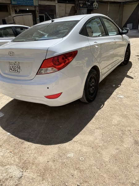 هيونداي اكسنت 2018 - صورة 4