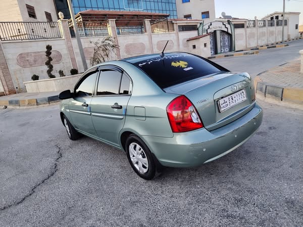 هيونداي فيرنا 2007 - صورة 3