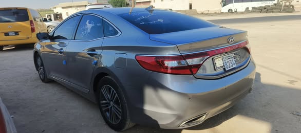 هيونداي أزيرا 2014 - صورة 2