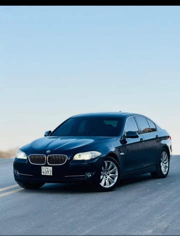 BMW 535i GT 2012 بحالة ممتازة - صورة 3