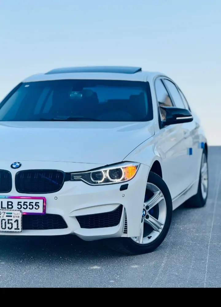 BMW الفئة الثالثة 2012 - بحالة ممتازة - صورة 6