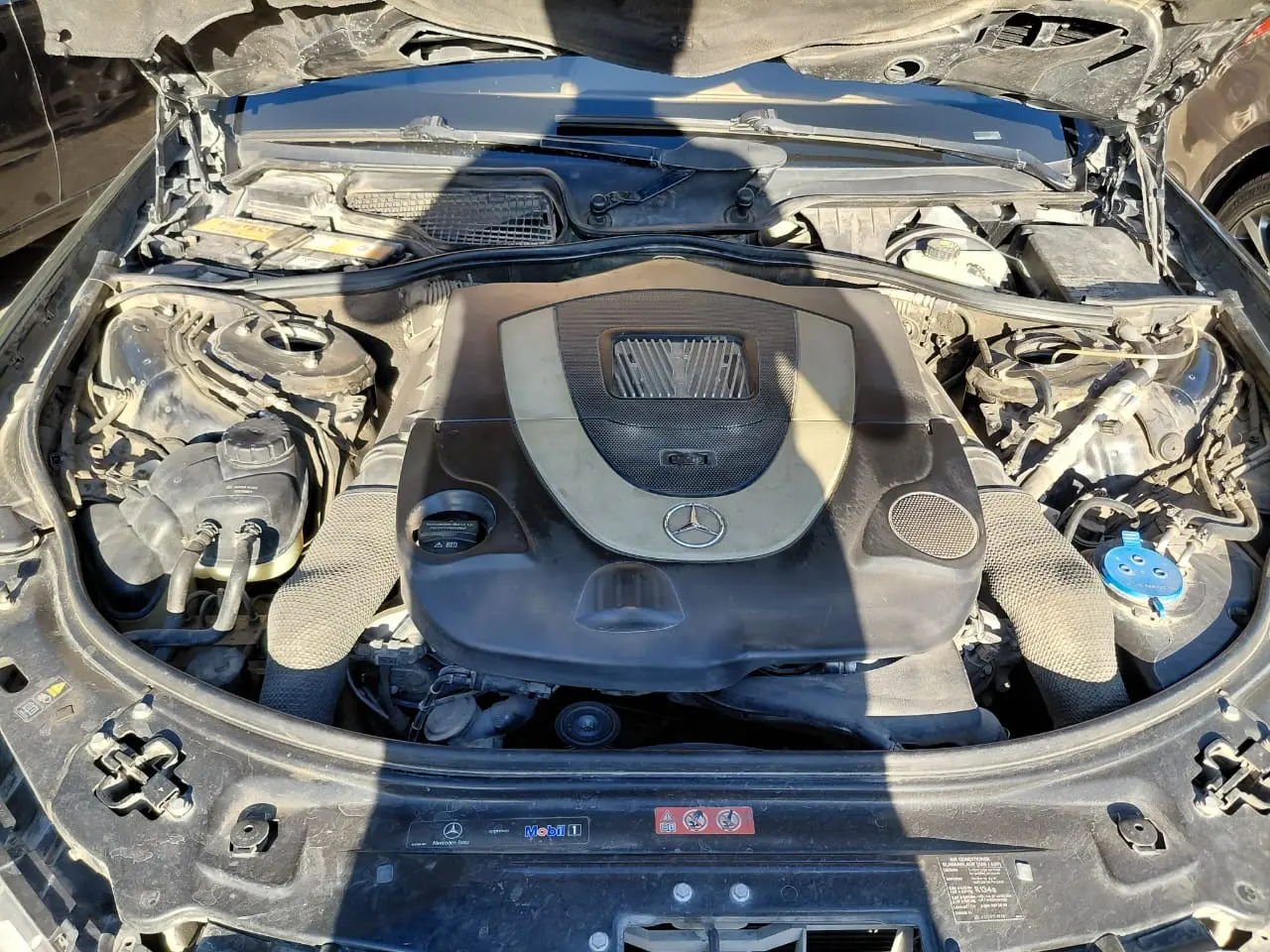 مرسيدس S 500 موديل 2011 بحالة ممتازة - صورة 2
