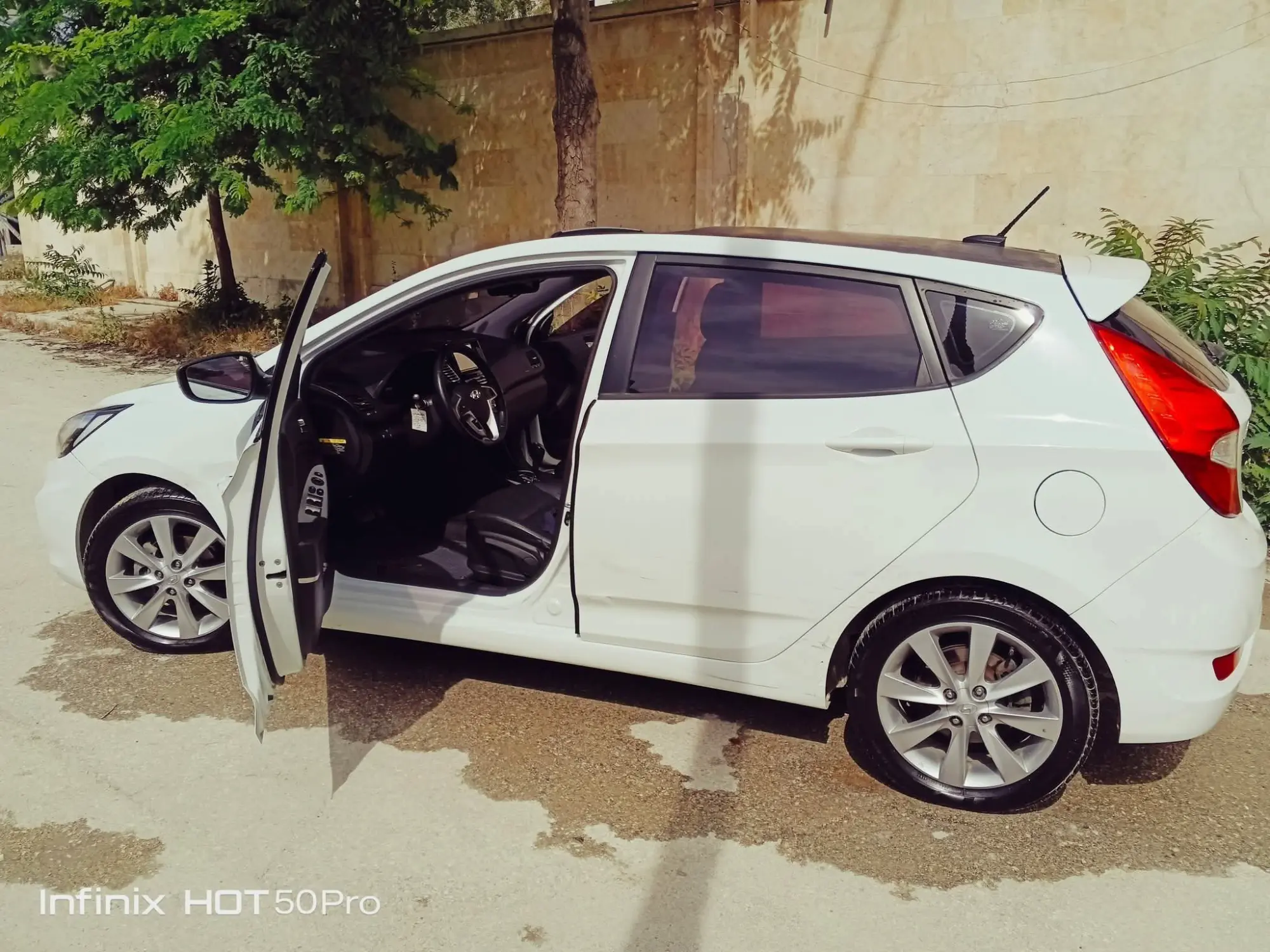 للبيع. اكسنت 2011 كامله مسكره فل الفل  - صورة 5